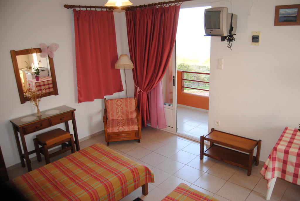 Agia Ermioni Maria Rooms חדר תמונה