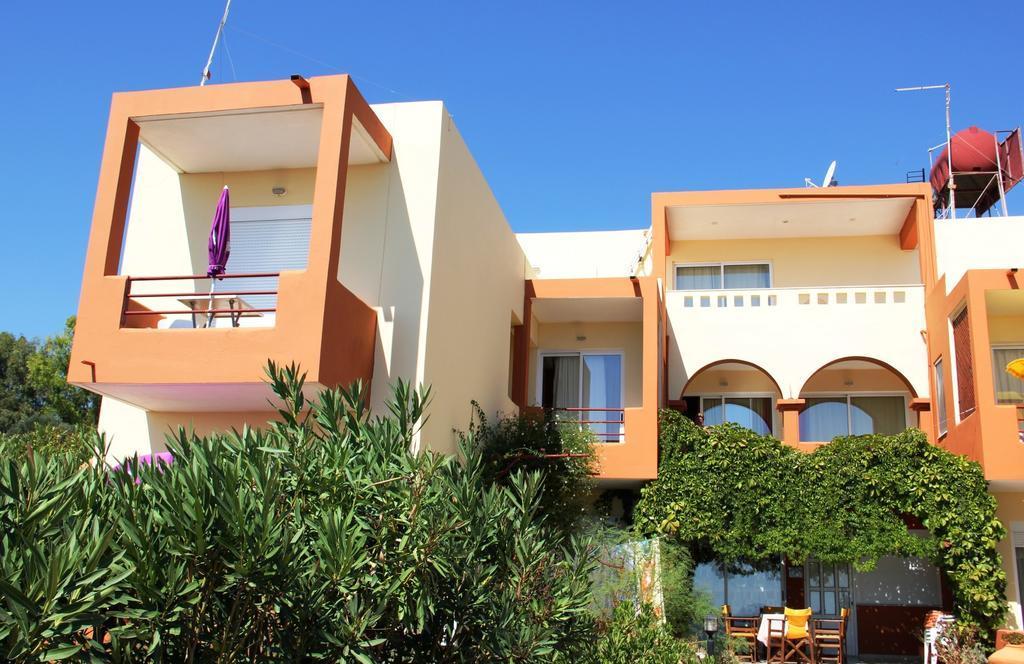 Agia Ermioni Maria Rooms מראה חיצוני תמונה